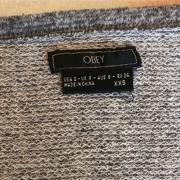 3/$30!🎁Obey Oversize High Class Heather Sweater - Picture 5 of 6